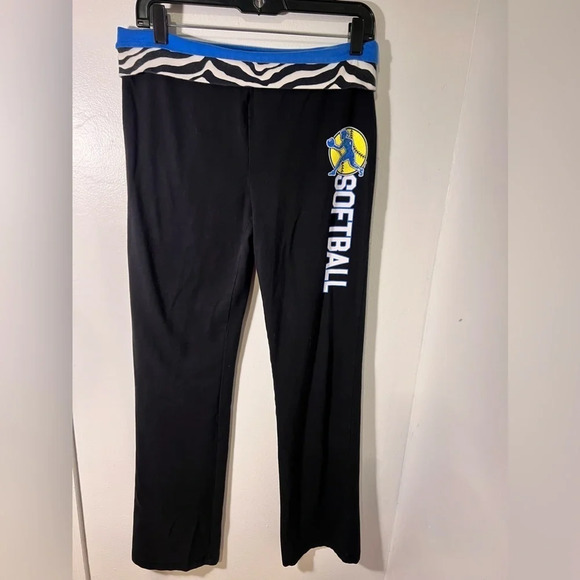 Justice, 18, juniors, animal print high waist softball logo,flare leg leggings - Picture 1 of 6